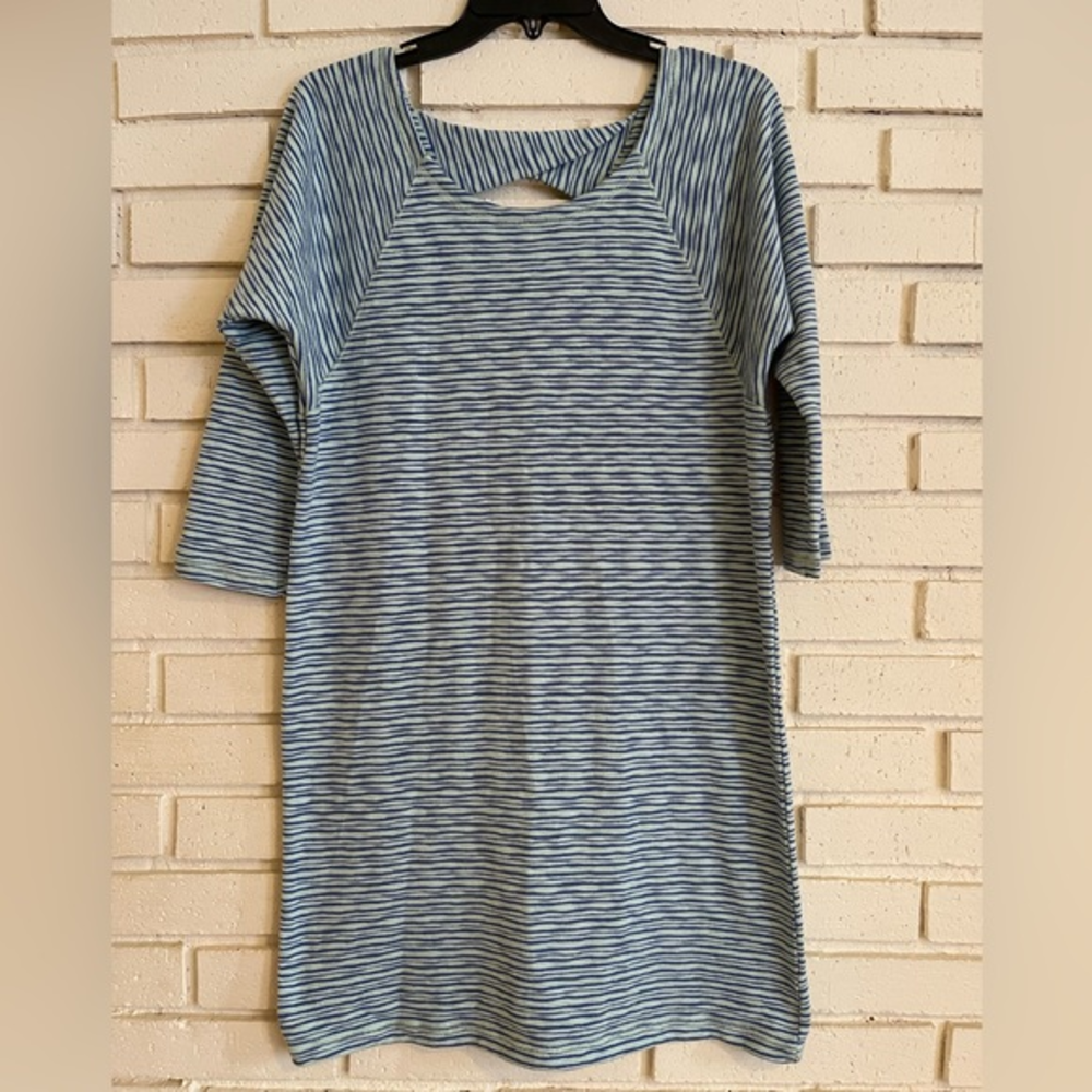 T by Talbots Dress Women’s XSmall Blue Stripped knit